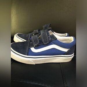 Blue two toned kids Vans shoes